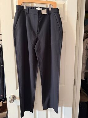 A&F Quinn Tailored Straight Pant